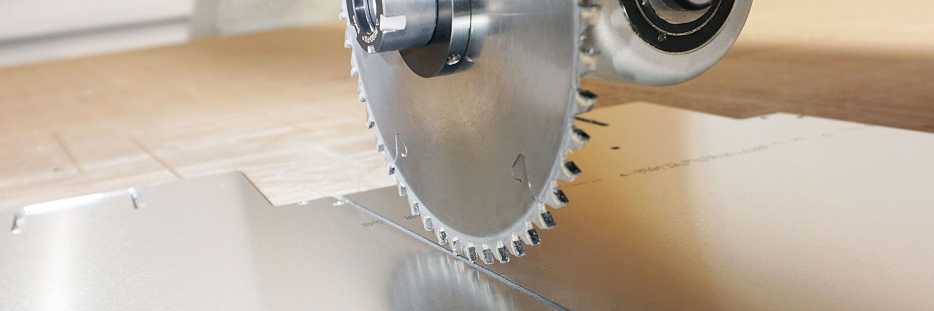 Leitz Lame de scie sur machines Nesting – Panneaux composites alu