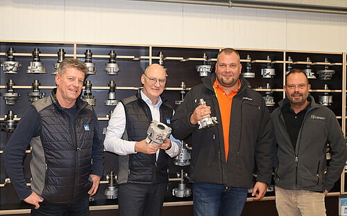  Alexander Kubasch (re.) und Christian Kubasch (2.v.re.) mit Wolfgang Ernst